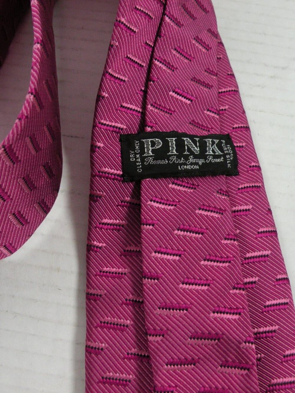 Thomas Pink 100% Silk Pink Tie Made in England